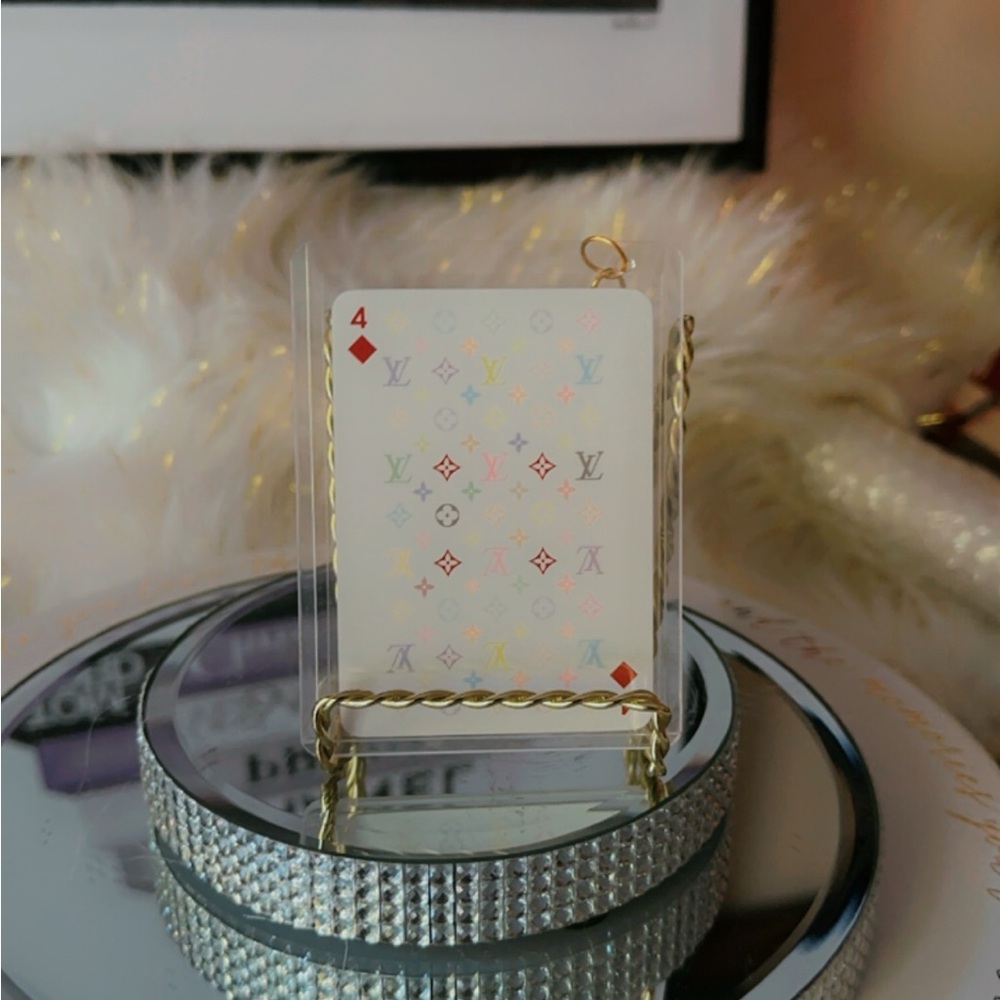 LV 4💎 one card collector item